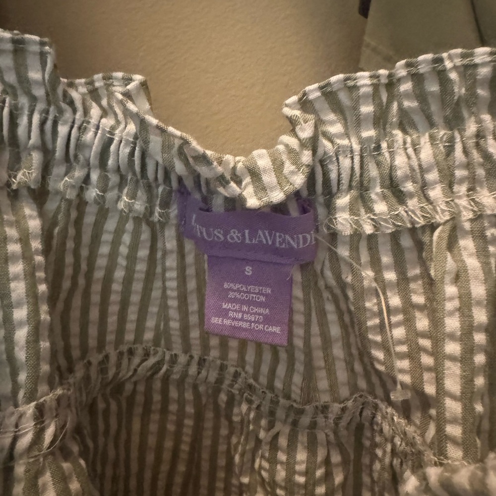 Striped Ruffle Off-Shoulder Top - Picture 2 of 2